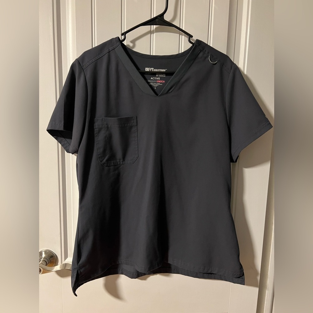 Women’s Grey’s Anatomy scrub top grey L